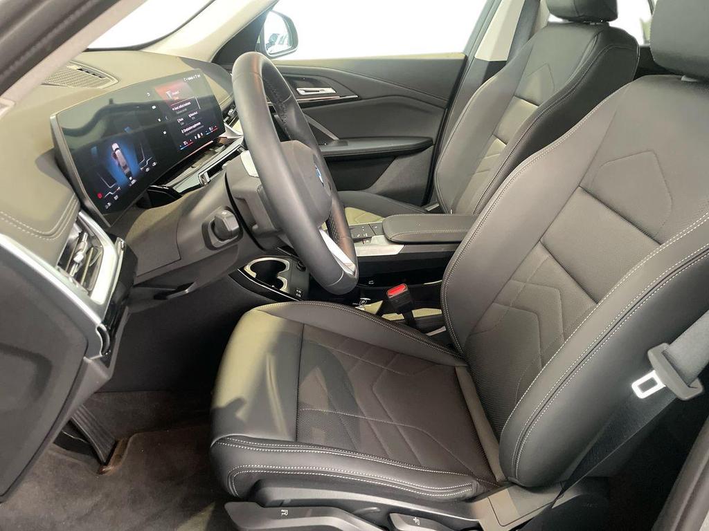 BMW iX1 edrive 20 X-Line