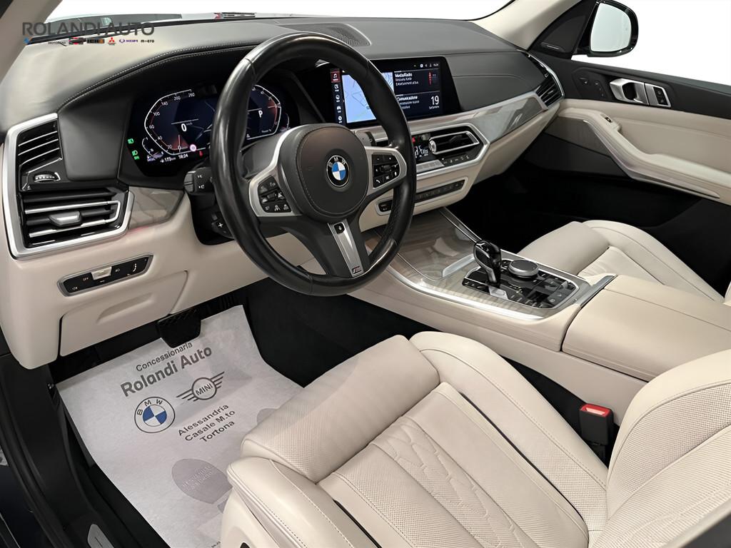 BMW X5 xdrive40d mhev 48V xLine auto