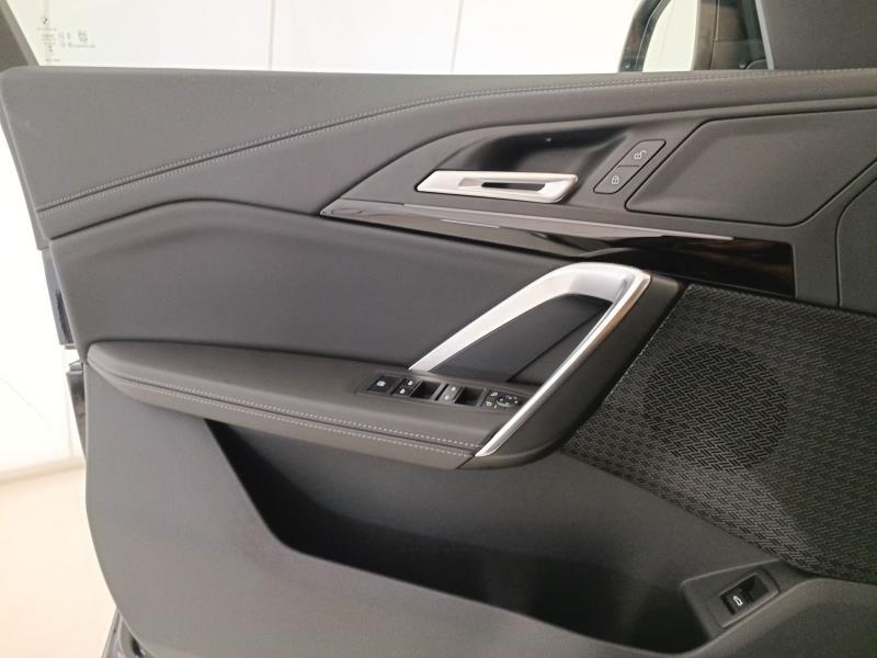 BMW iX1 edrive 20 X-Line