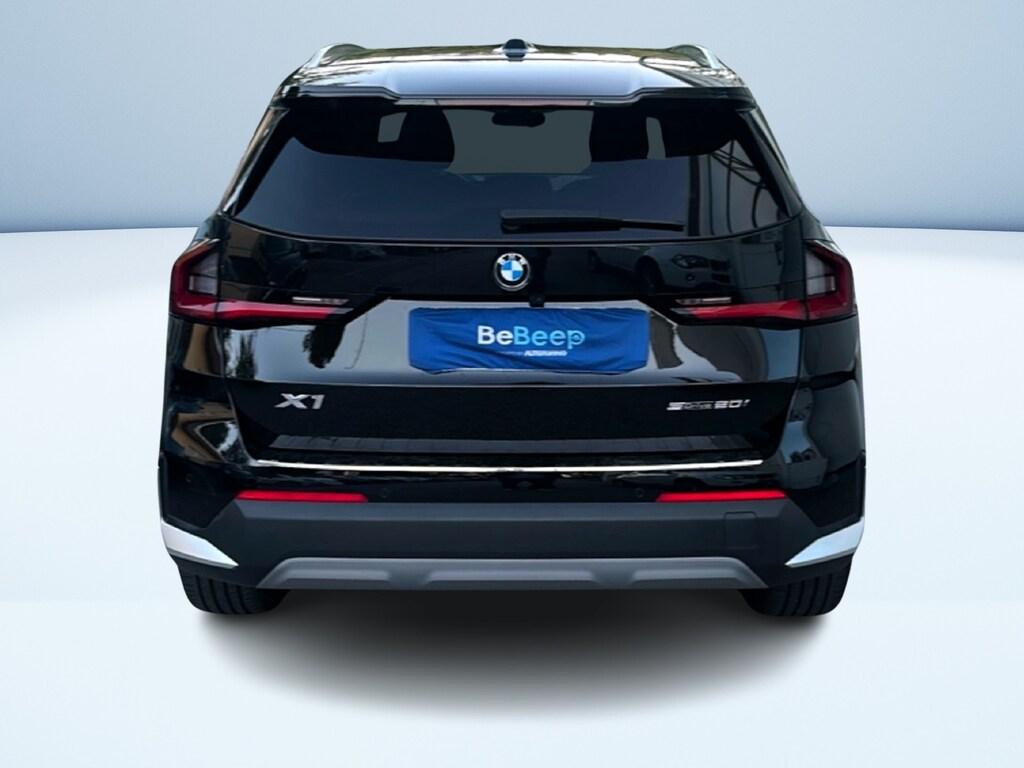 BMW X1 sdrive20i mhev 48V auto