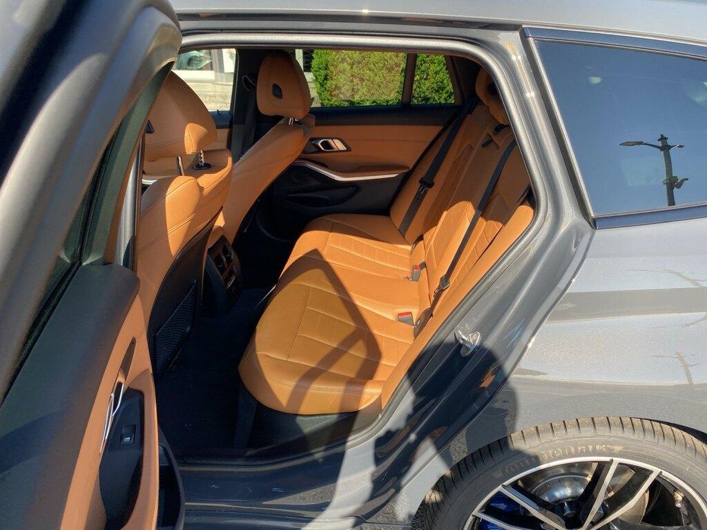 BMW Serie 3 320d Touring mhev 48V xdrive Msport auto