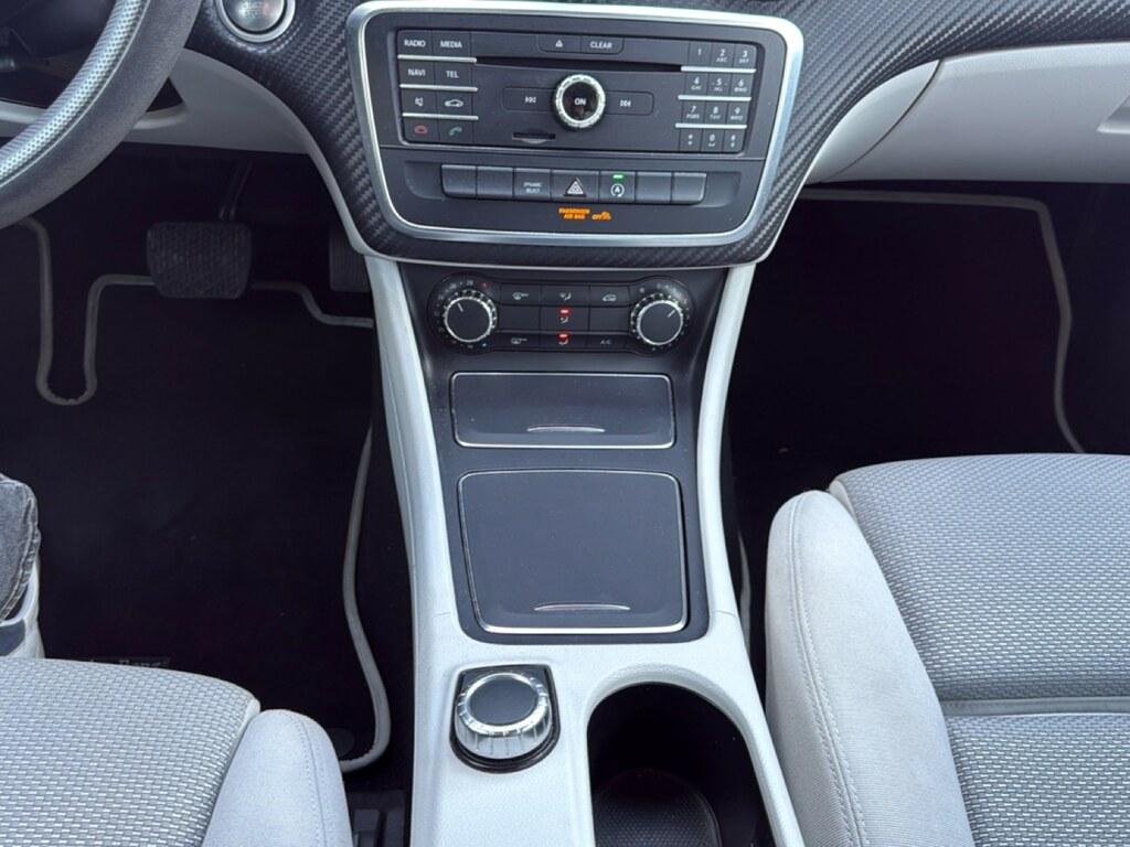 Mercedes GLA 180 d Business auto