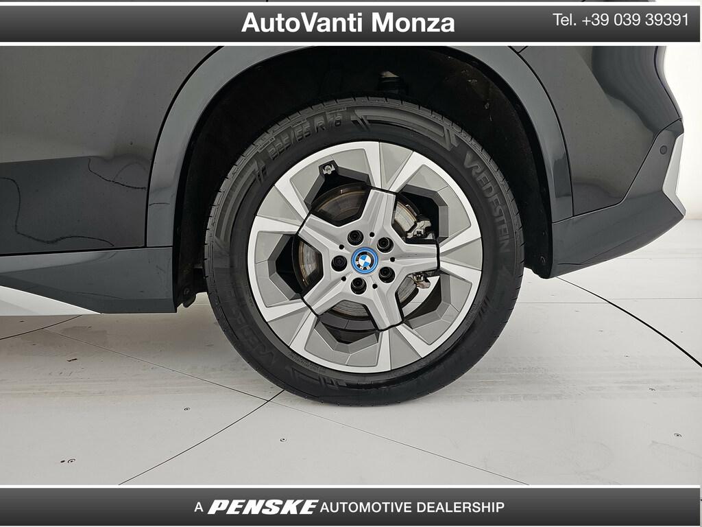 BMW iX1 edrive 20 X-Line