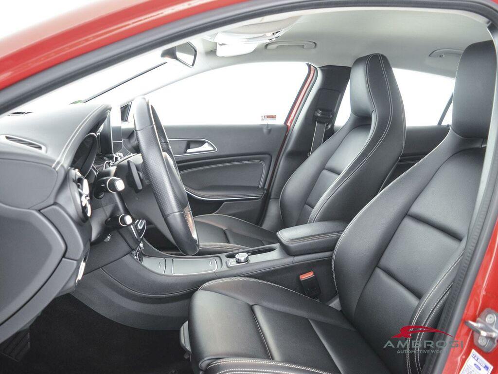 Mercedes GLA 200 Premium auto