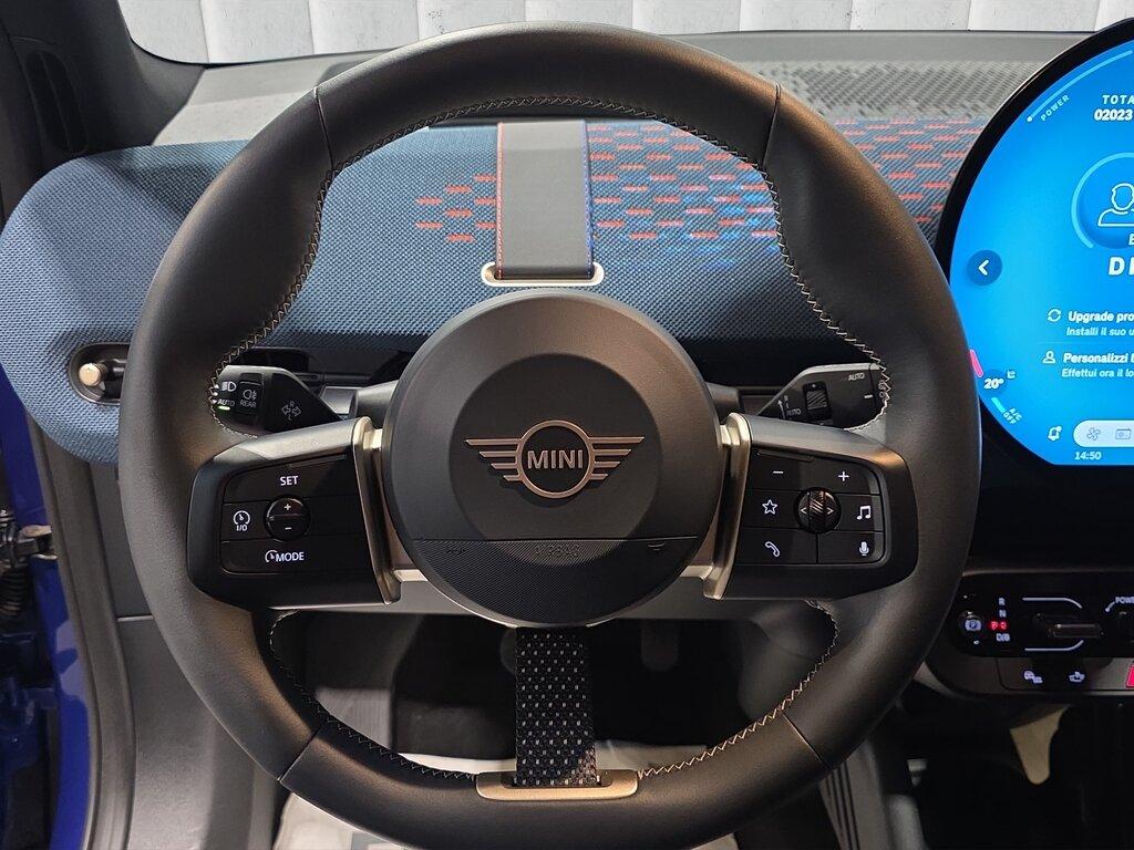 Mini Mini Aceman E Favoured