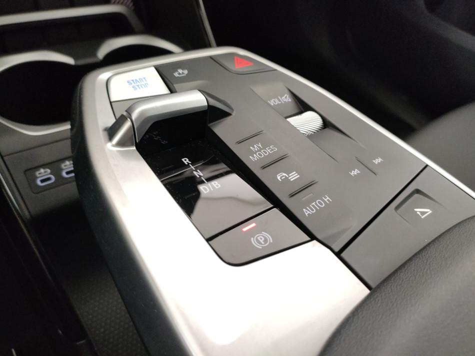 BMW iX1 edrive 20 X-Line