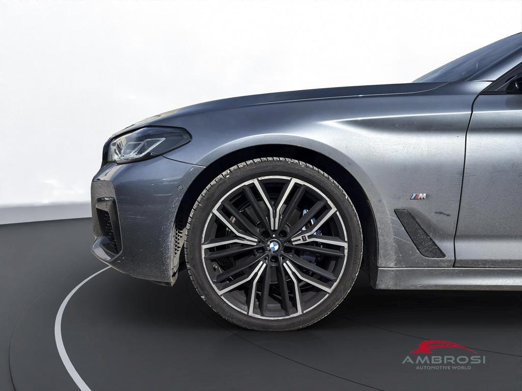 BMW Serie 5 520d Touring mhev 48V xdrive Msport auto