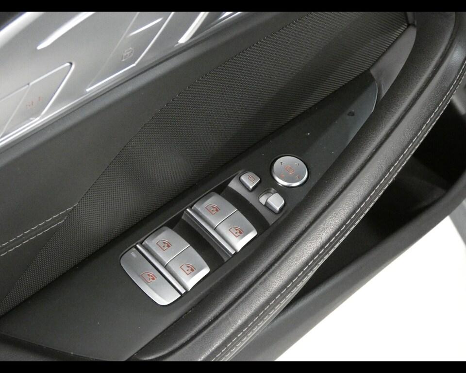 BMW Serie 8 840d Gran Coupe mhev 48V xdrive auto