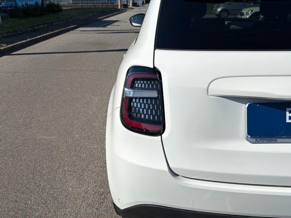 Fiat 600 1.2 hybrid La Prima