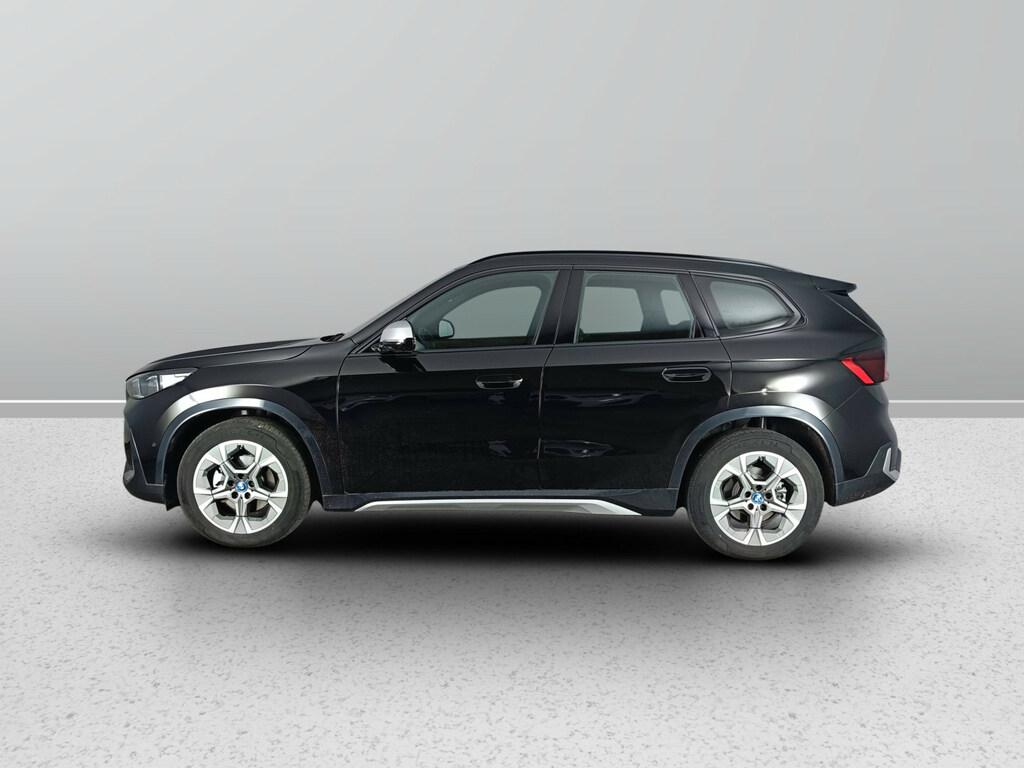 BMW iX1 edrive 20 X-Line