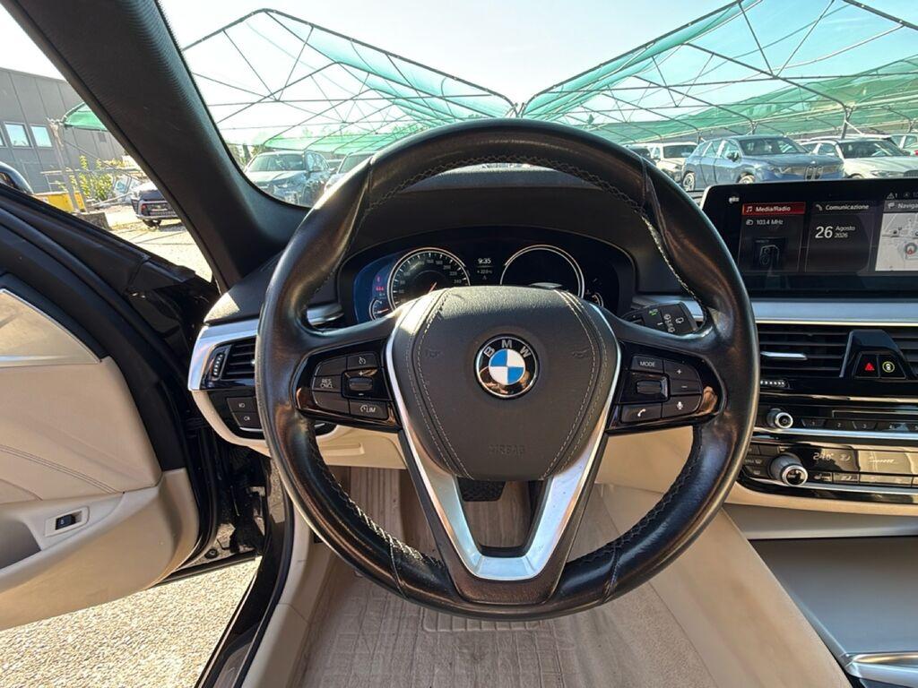 BMW Serie 5 530d Touring xdrive Business 265cv auto