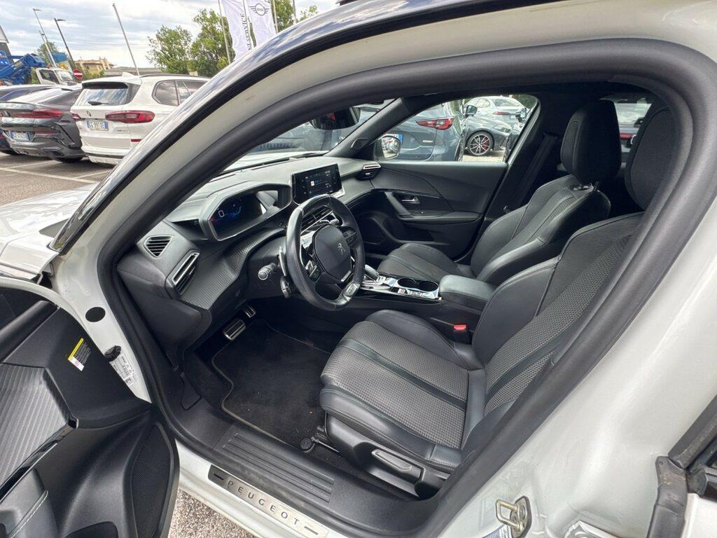 Peugeot 2008 1.5 bluehdi GT Line s&s 130cv eat8