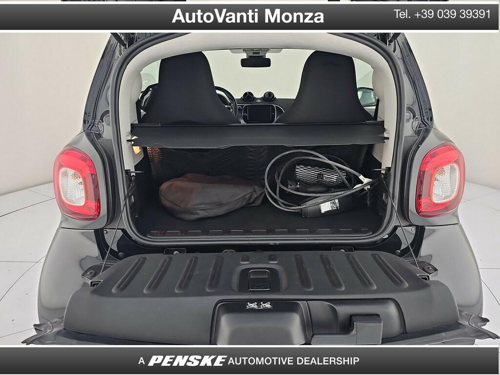 Smart fortwo eq Berlin Black Passion