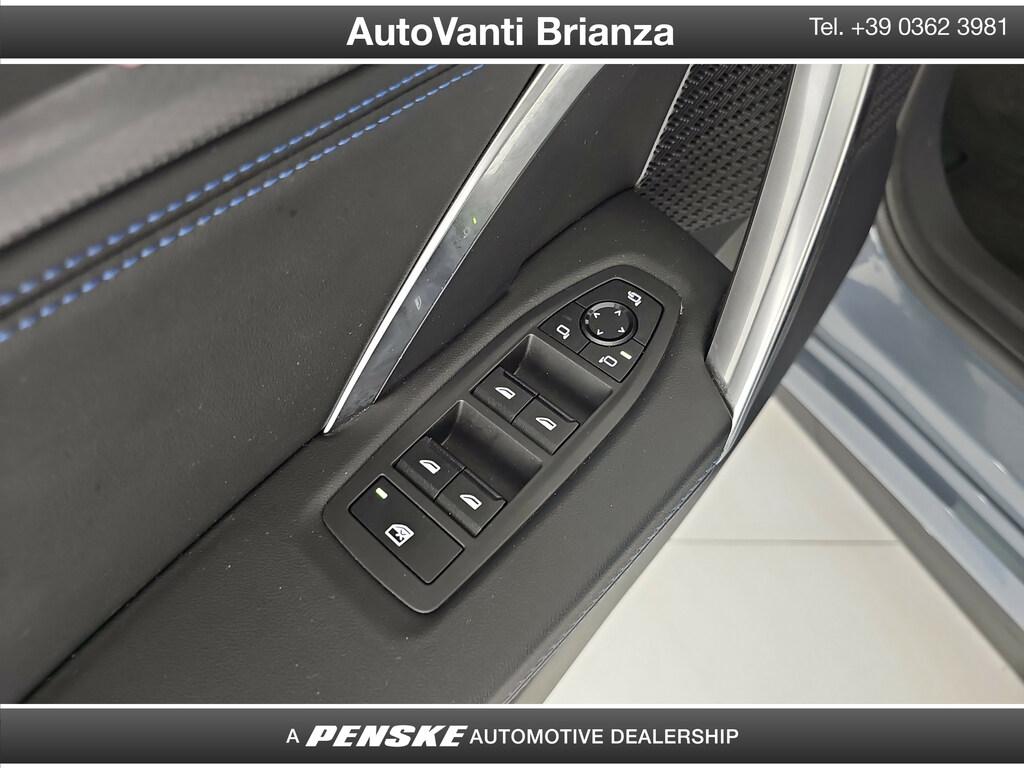 BMW iX1 edrive 20 X-Line