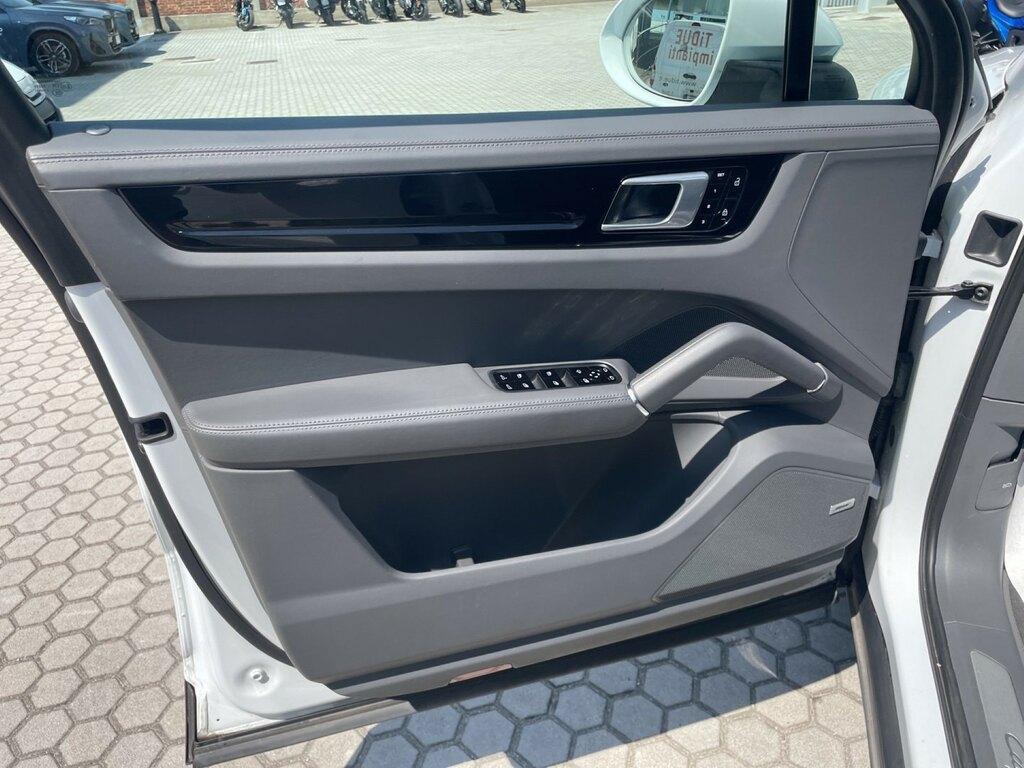 Porsche Cayenne 3.0 tiptronic