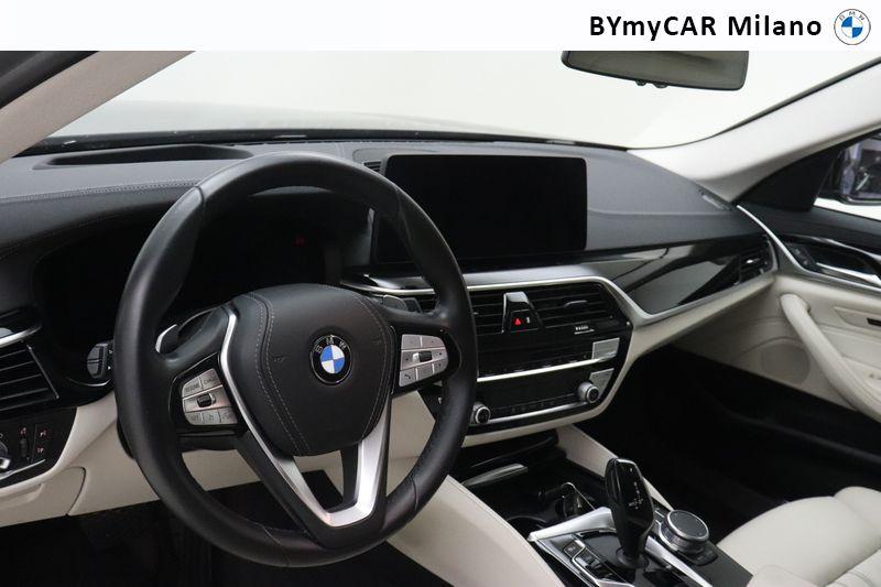 BMW Serie 5 530e Touring Luxury auto