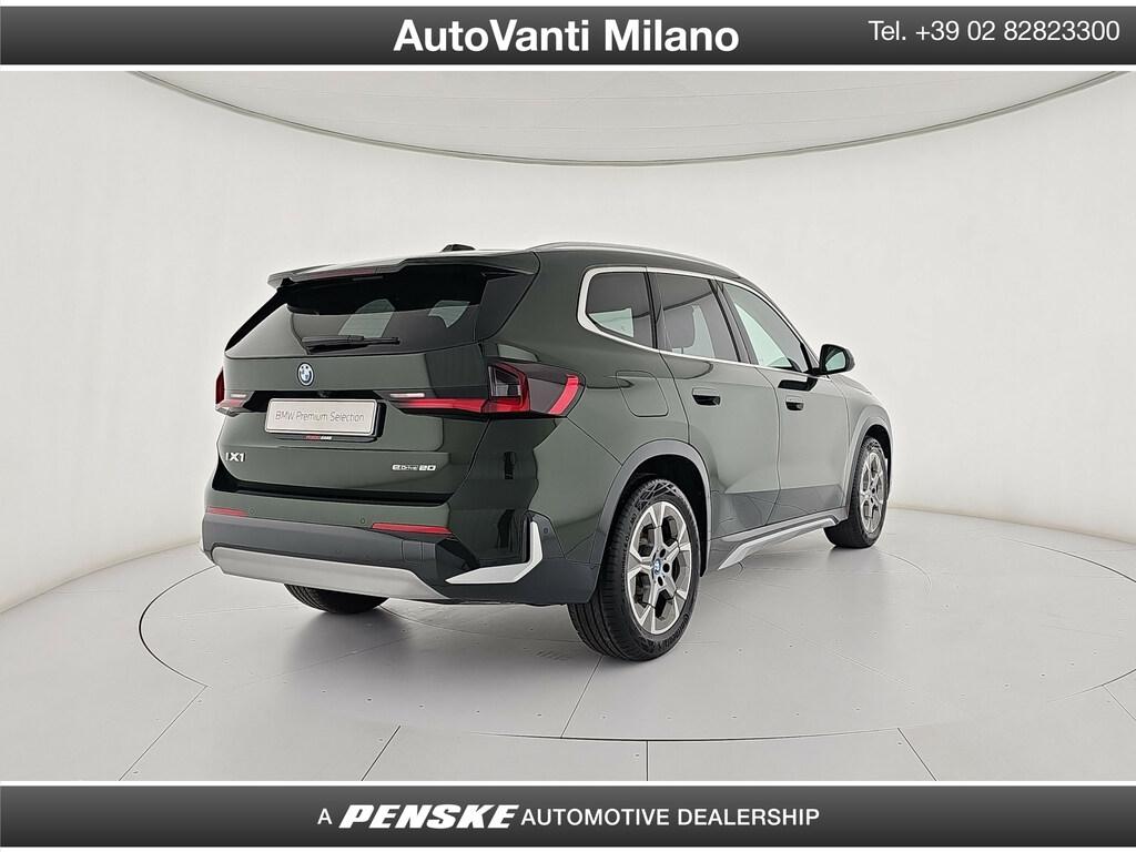 BMW iX1 edrive 20 X-Line