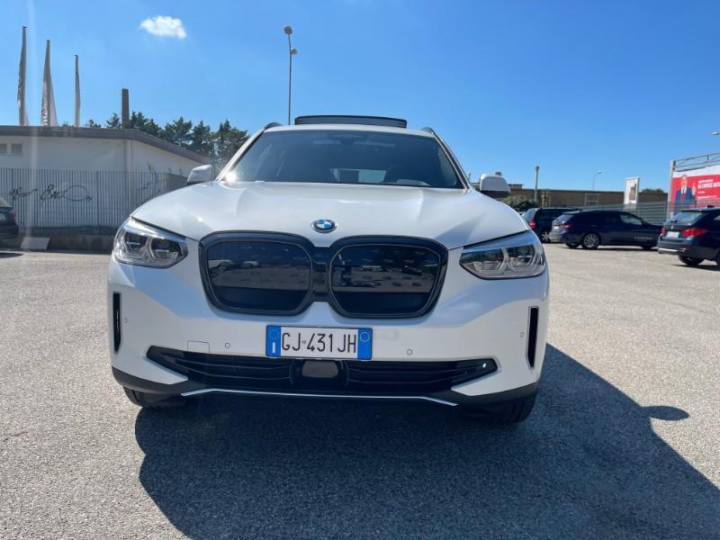 BMW iX3 bev Impressive