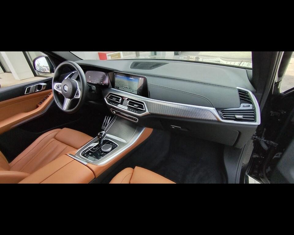 BMW X5 xdrive40d mhev 48V Msport auto