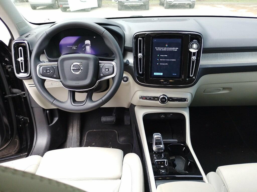 Volvo XC40 2.0 b3 Ultimate Dark auto