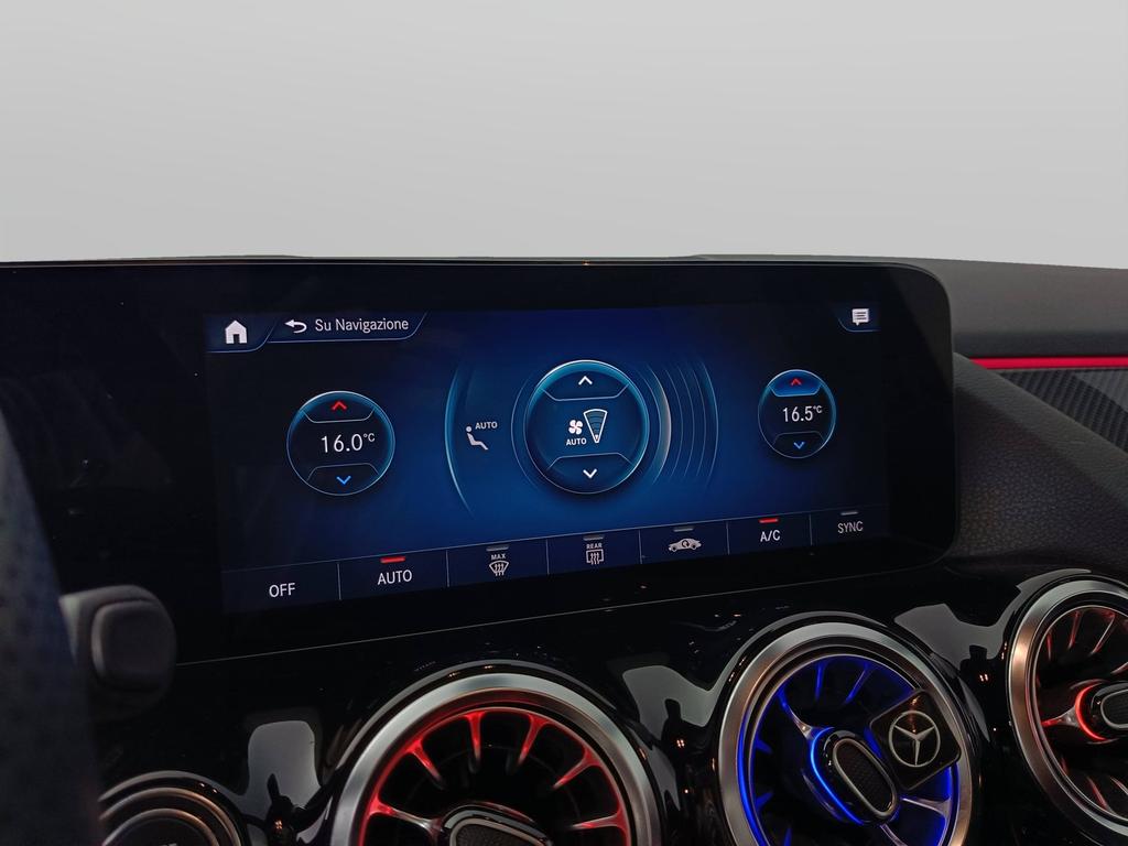 Mercedes GLA 180 d Premium auto