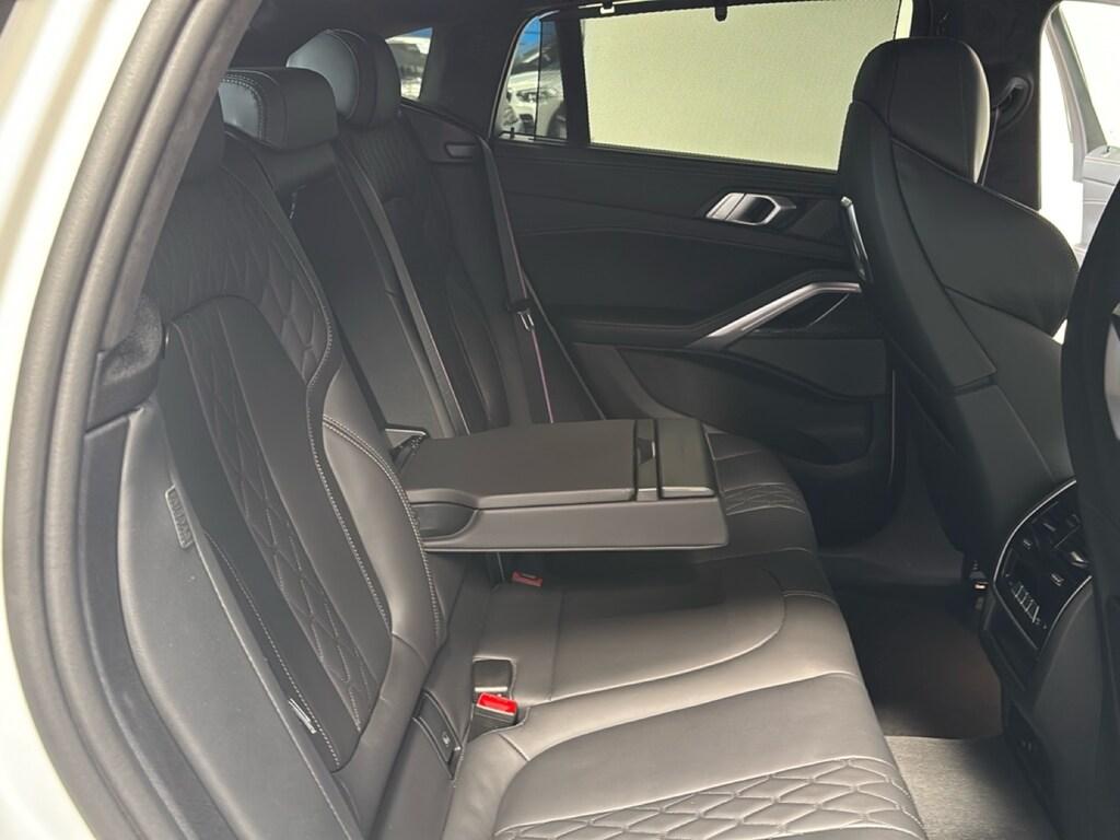 BMW X6 M X6 M60i auto