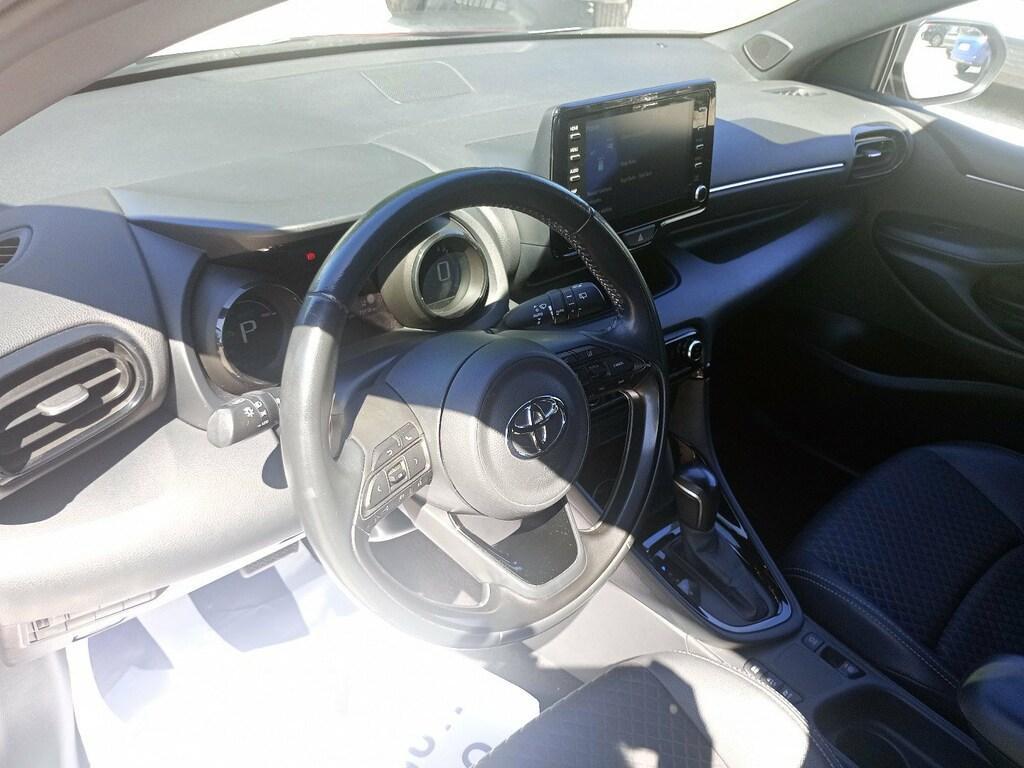 Toyota Yaris 1.5 hybrid Lounge