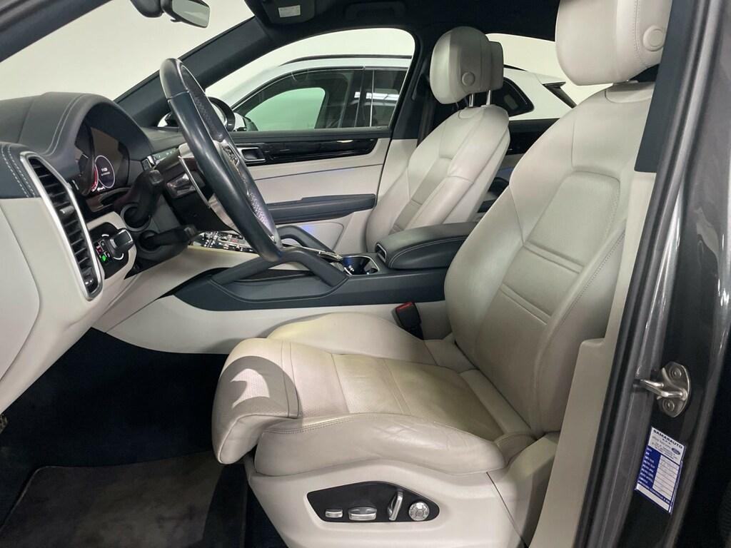 Porsche Cayenne Coupe 3.0 tiptronic