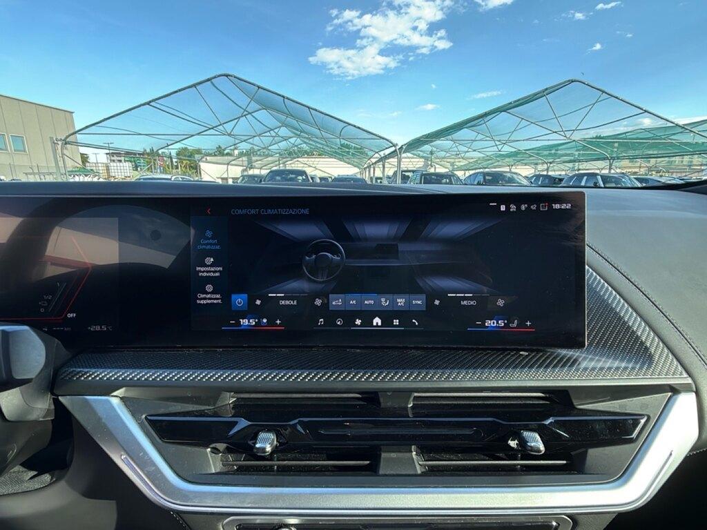 BMW XM 4.4 steptronic