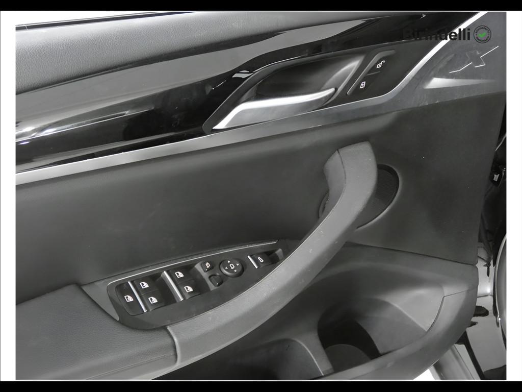 BMW X3 xdrive20d mhev 48V auto