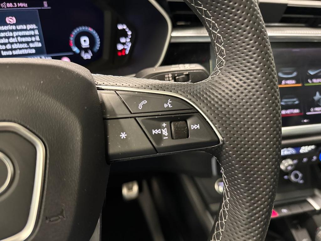 Audi Q3 Sportback 35 2.0 tdi S Line Edition s-tronic