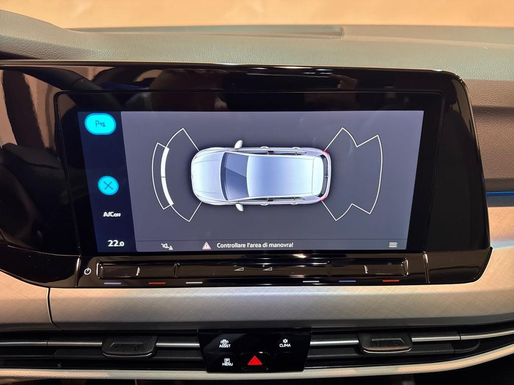 Volkswagen Golf 1.5 tgi Life 130cv