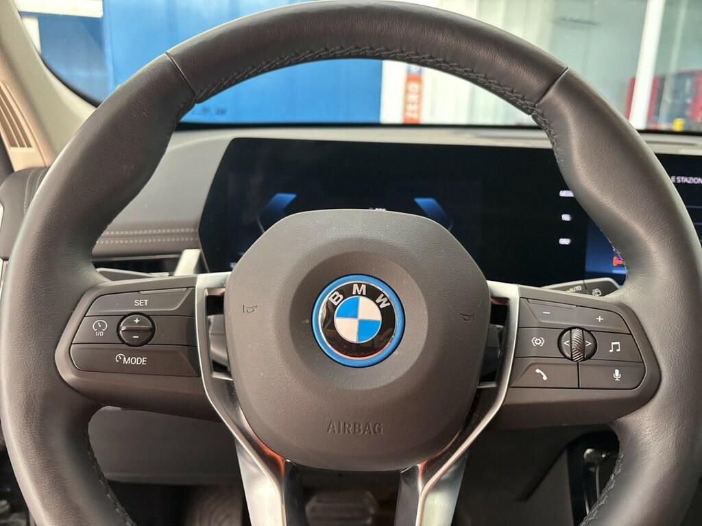 BMW iX1 edrive 20 X-Line