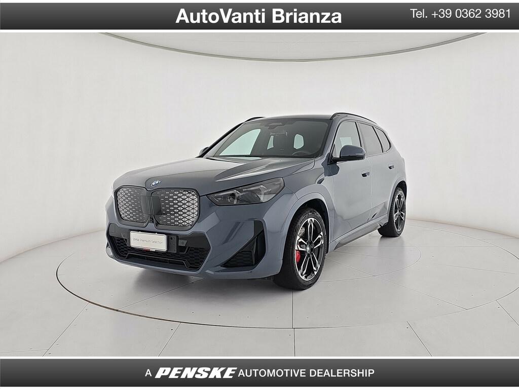 BMW iX1 edrive 20 X-Line