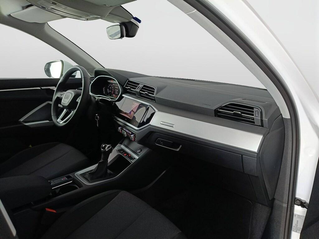 Audi Q3 35 1.5 tfsi Business s-tronic