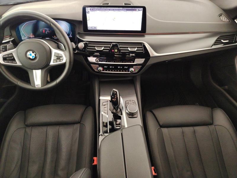 BMW Serie 5 530d Touring mhev 48V xdrive Msport auto