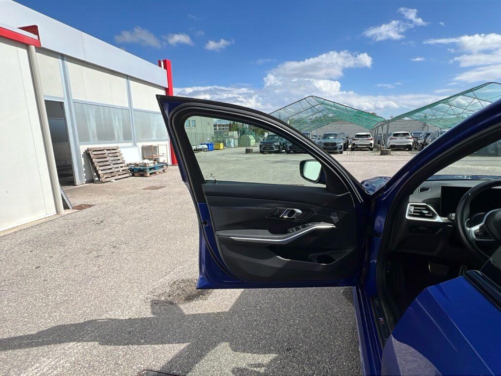 BMW Serie 3 330d mhev 48V Msport auto