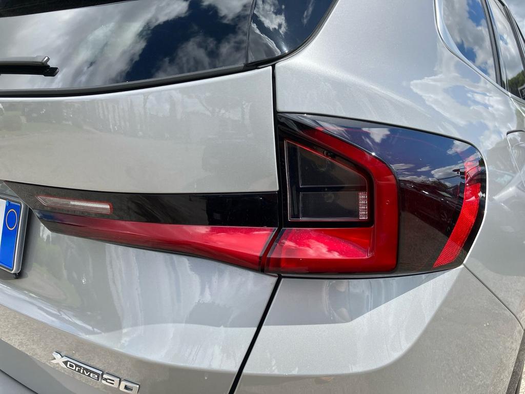 BMW iX1 30 xdrive X-Line