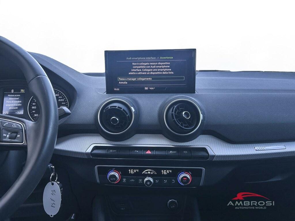 Audi Q2 30 2.0 tdi Identity Black s-tronic