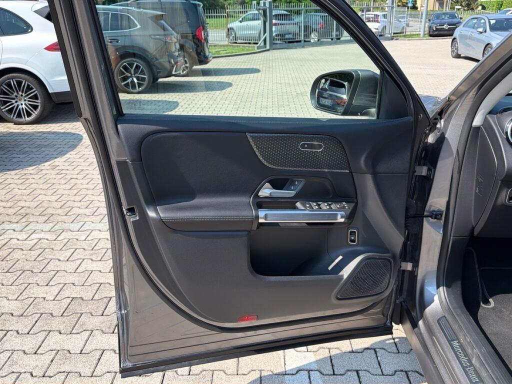Mercedes GLB 180 d Progressive Advanced auto