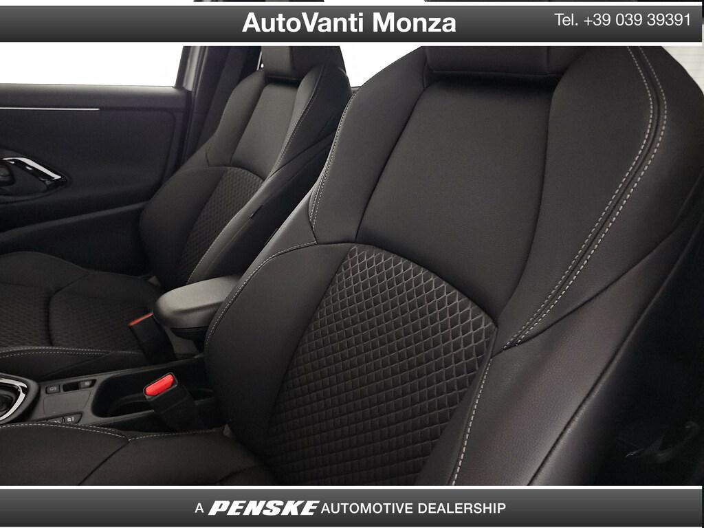 Toyota Yaris 1.5h 130 Lounge