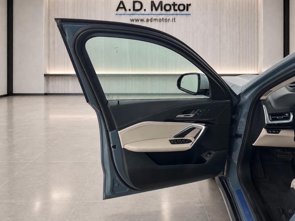 BMW X1 xdrive23i mhev 48V X-Line Edition Balance auto