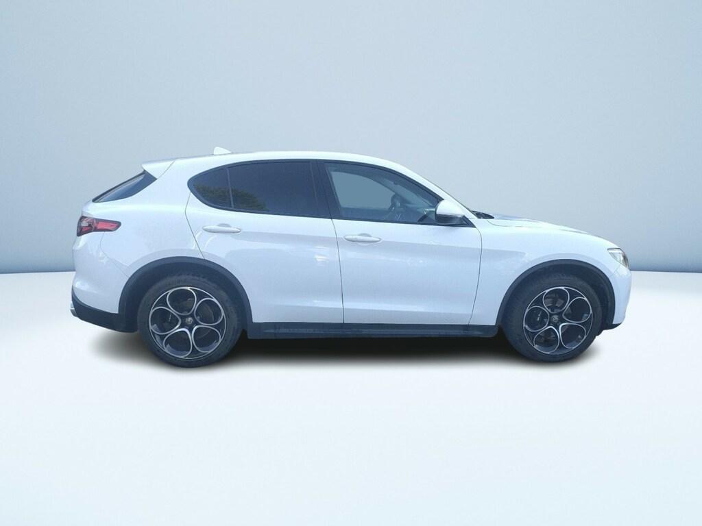 Alfa Romeo Stelvio 2.2 t Executive Q4 210cv auto my19