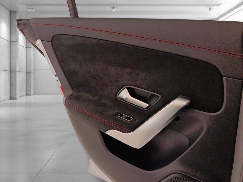 Mercedes CLA Shooting Brake 200 d AMG Line Premium auto