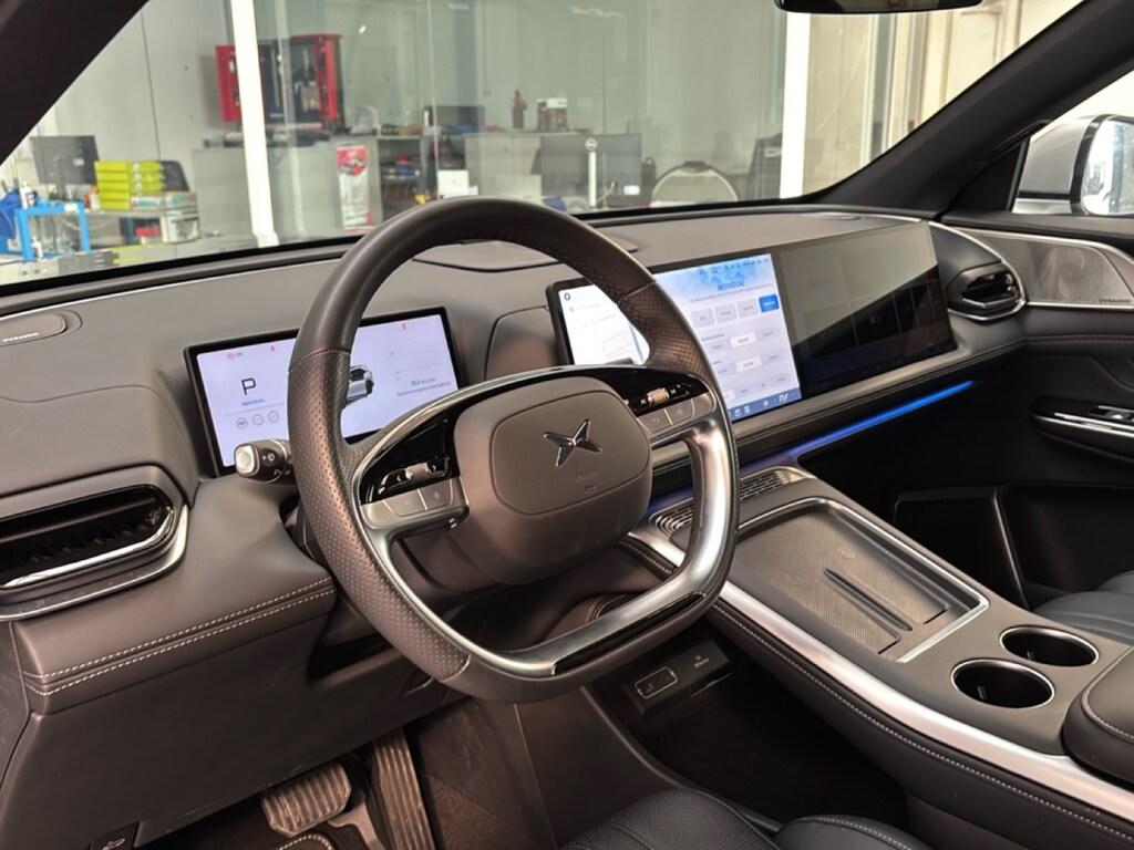XPeng G9 98 kWh Long Range rwd