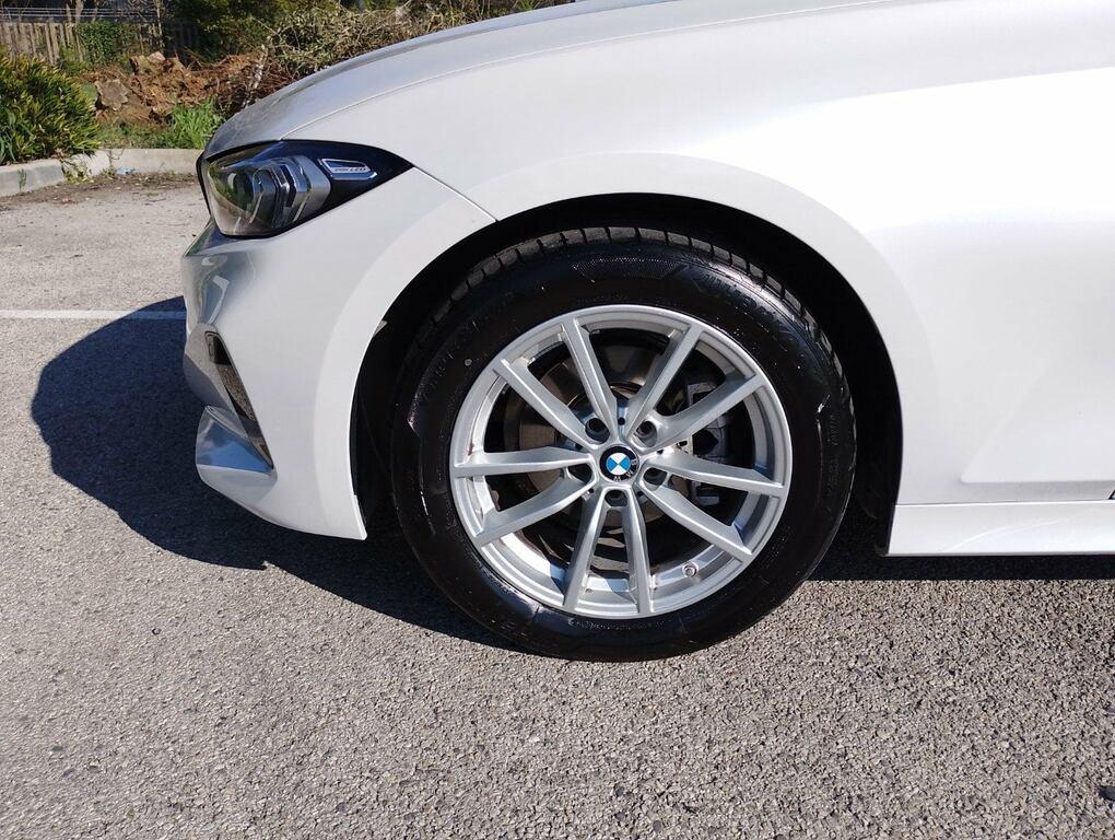 BMW Serie 3 318d Touring mhev 48V auto