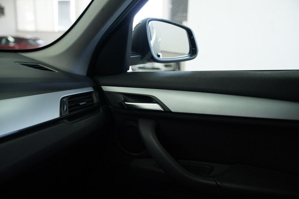 BMW X1 sdrive18d Business auto my18