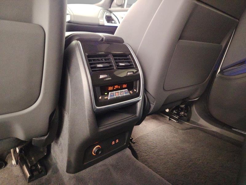 BMW XM 4.4 steptronic