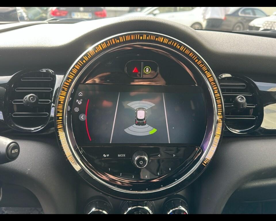 Mini Cooper 1.5 TwinPower Turbo Cooper Business DCT