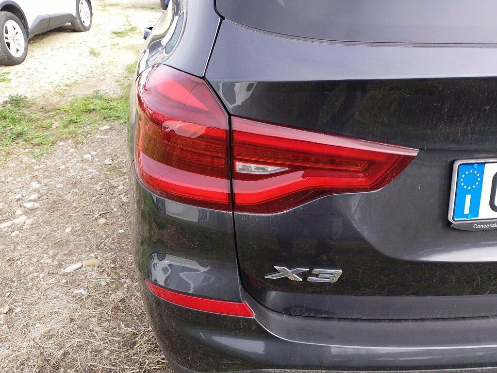 BMW X3 xdrive20d mhev 48V xLine auto